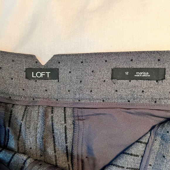 Gray Polka Dot Cropped Pants - Picture 4 of 7